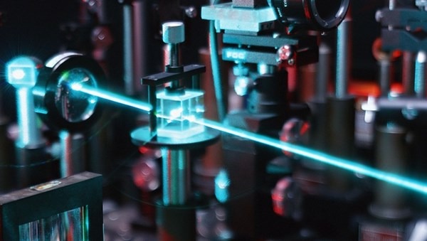 自由電子激光器檢測(圖1)