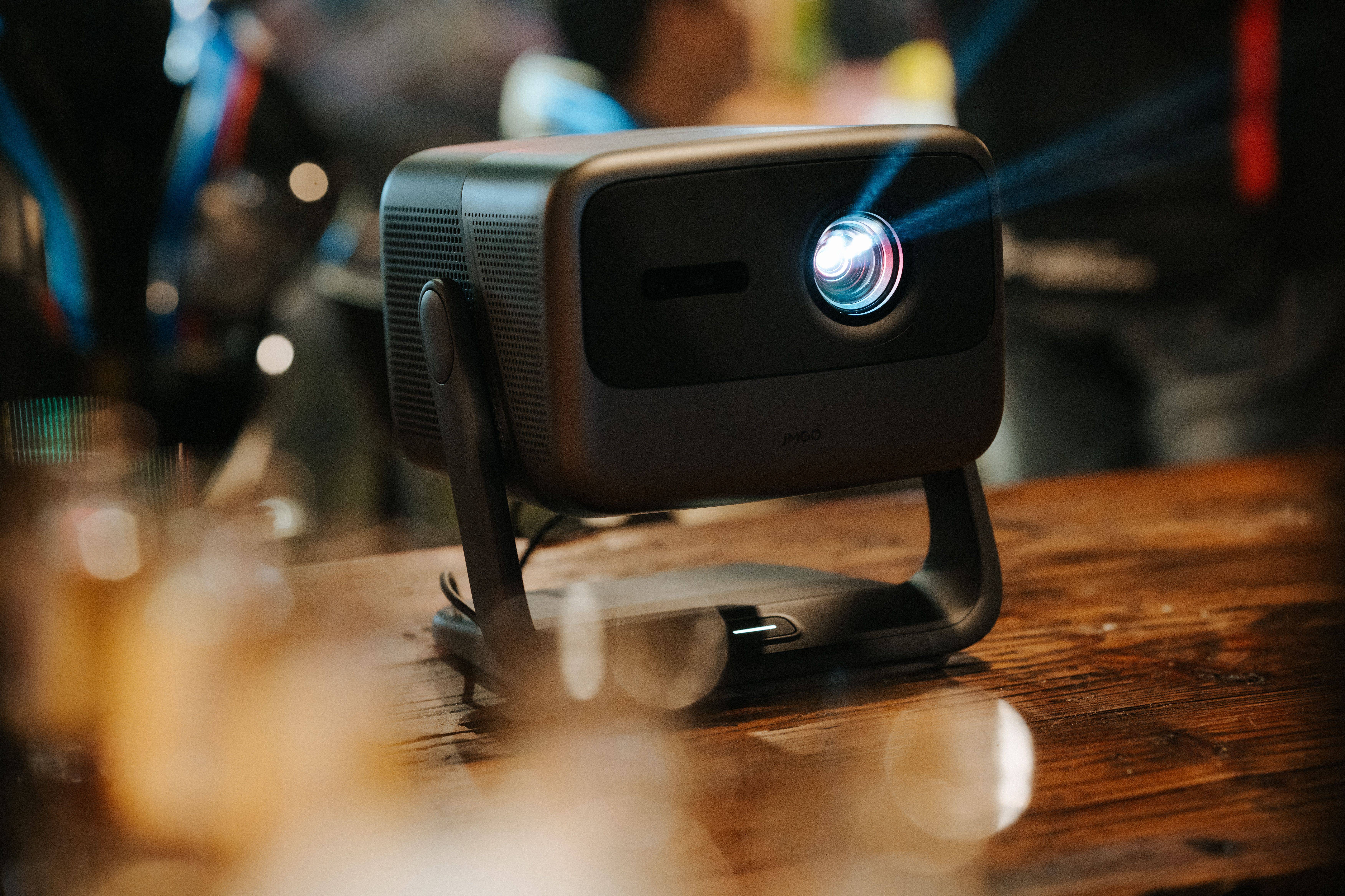 激光投影與顯示設(shè)備安全等級(jí)認(rèn)證 (圖1)